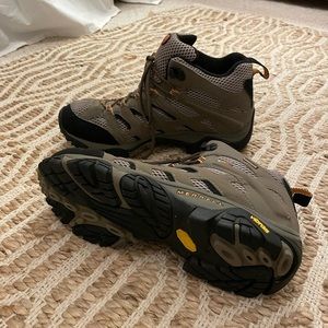 Mens Merrell hiking boots